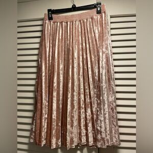 Pink pleated midi skirt